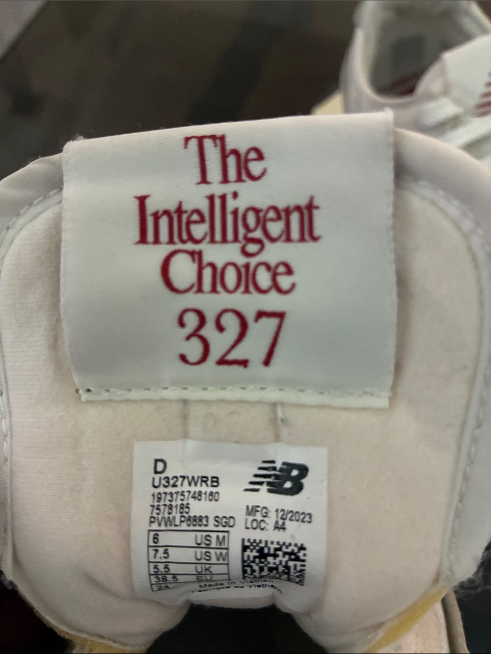 NEW BALANCE 327 LIGHT GRAY - CASUAL SPORT RETRO STYLE - SIZE 7.5 D - Picture 12 of 15